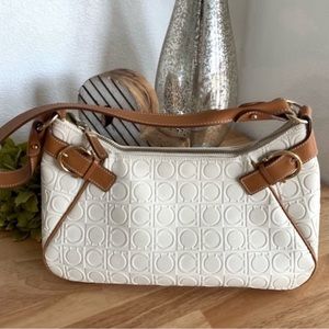 Salvatore Ferragamo Off White/Brown Gancini
Embossed Leather Shoulder Bag